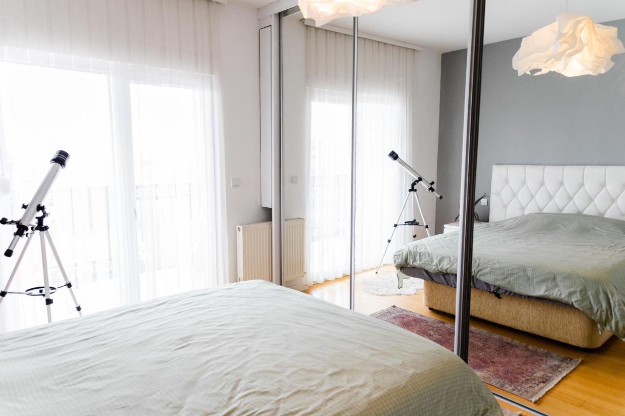Modern Apartment With A View Feels Like Home Pristina Exteriör bild
